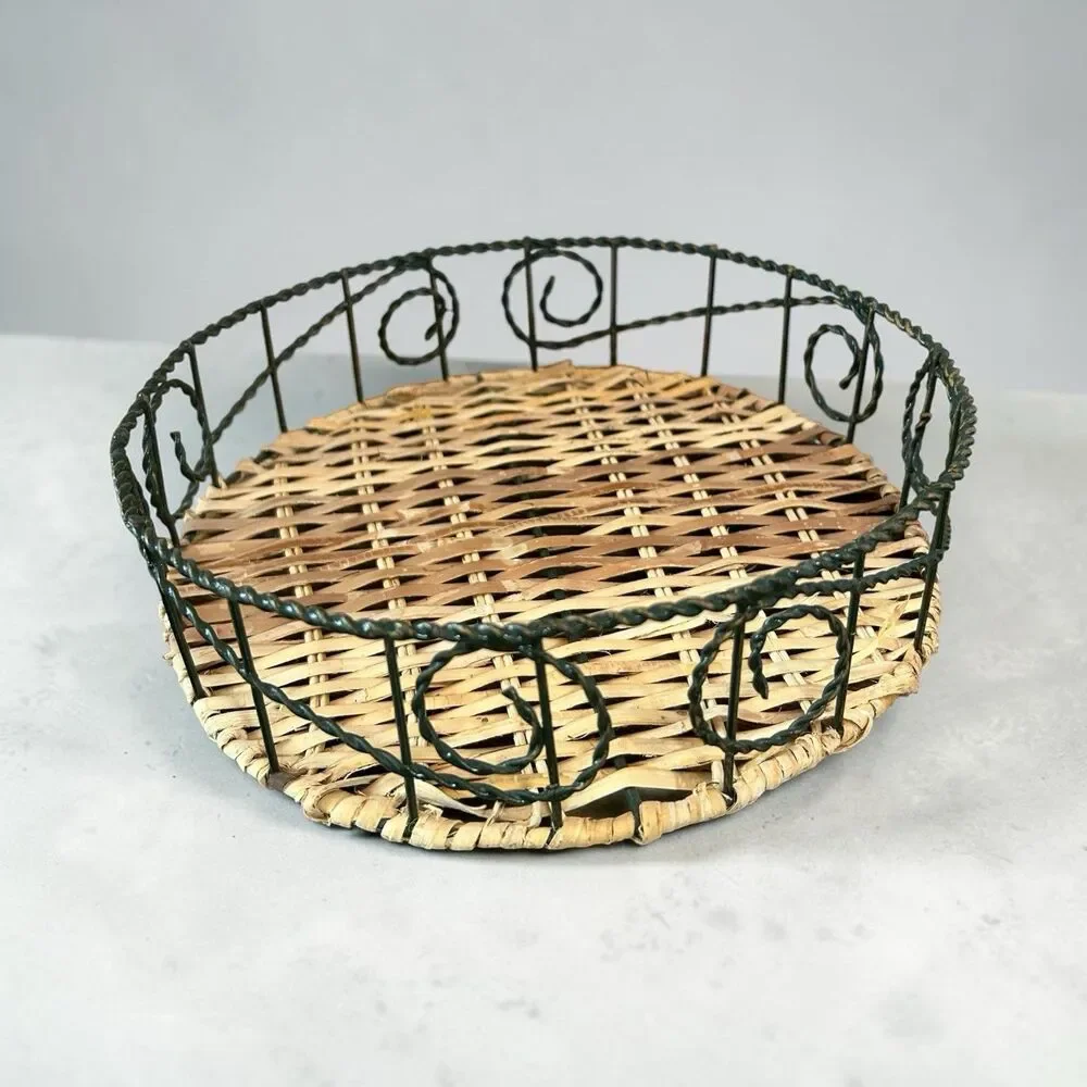 Vintage Wicker Wire Basket Tray Round Farmhouse Boho Cottage Centerpiece Decor